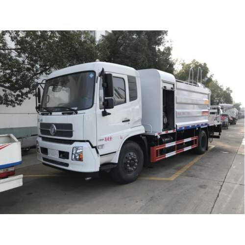 Dongfeng Disinfection Spray Water Sprinkler Truck